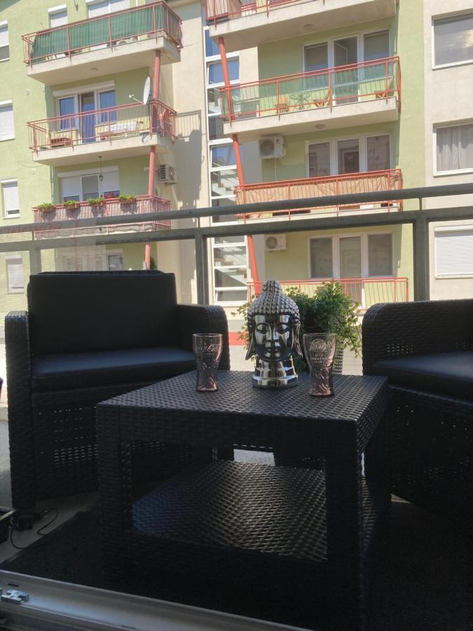 Swiss Luxury Apartment Mosonmagyaróvár Extérieur photo