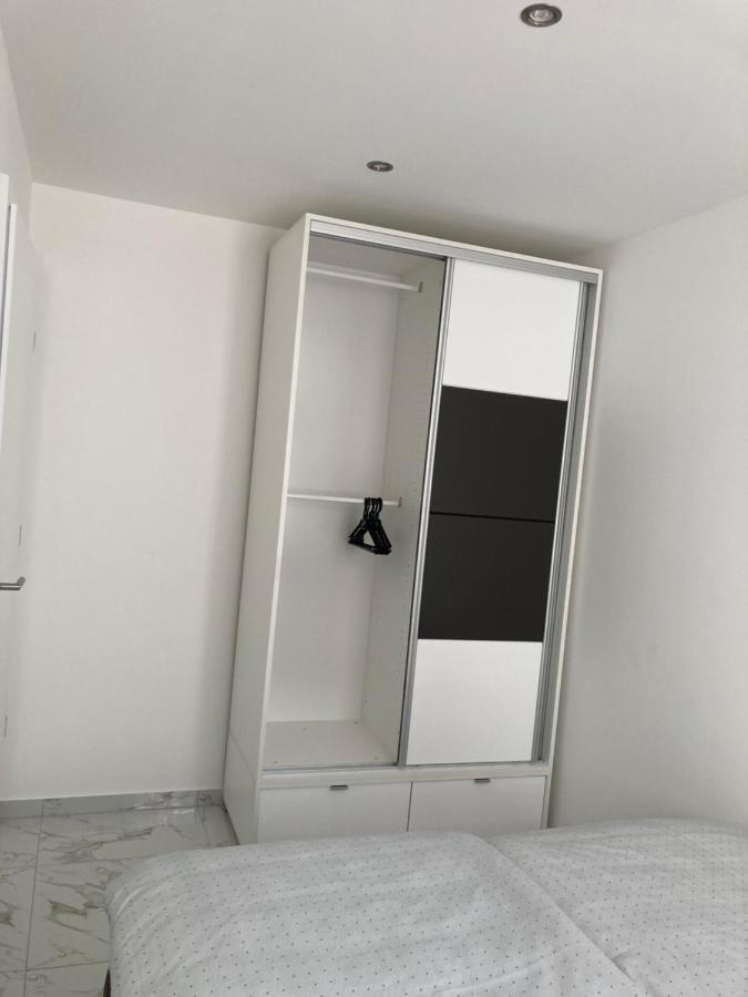 Swiss Luxury Apartment Mosonmagyaróvár Extérieur photo